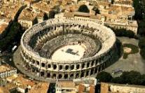 nimes.jpg (19089 bytes)